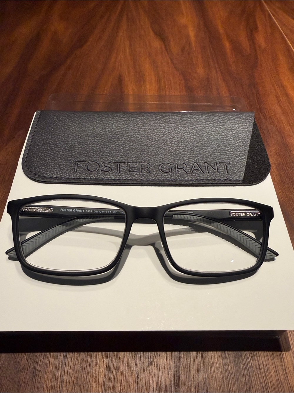 Foster Grant Black Rectangular Reading Glasses with Case - 1.75